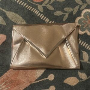 NWOT (Source Unknown) Shiny Gold Envelope Clutch